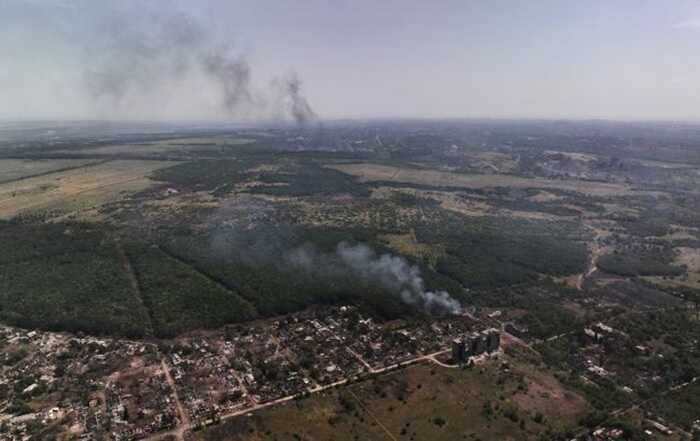 Окупанти шість разів намагалися встановити прапор РФ у Торецьку, — військові