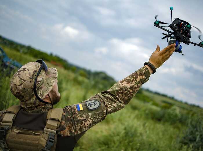 Росіяни скаржаться на атаки українських FPV-дронів, — ГУР