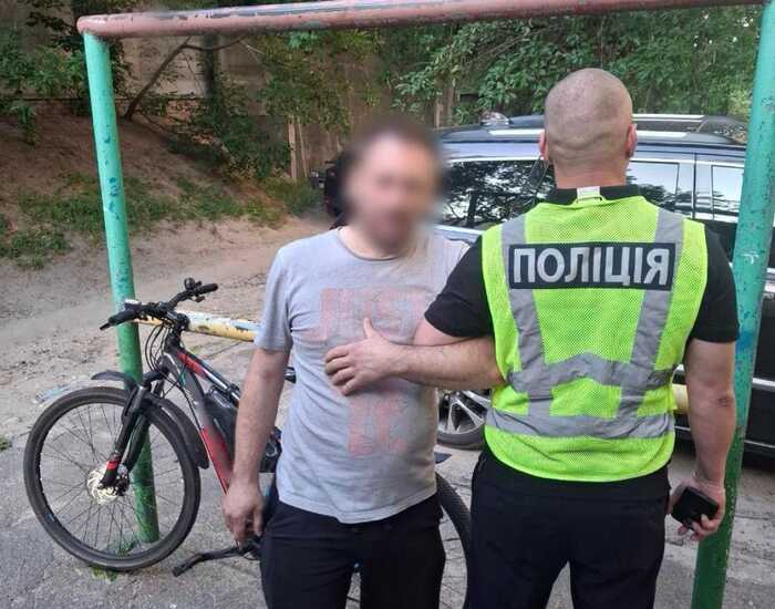 У Києві затримали чоловіка, який відкрив вогонь по автомобілю ветеранки Вікторії Дворецької