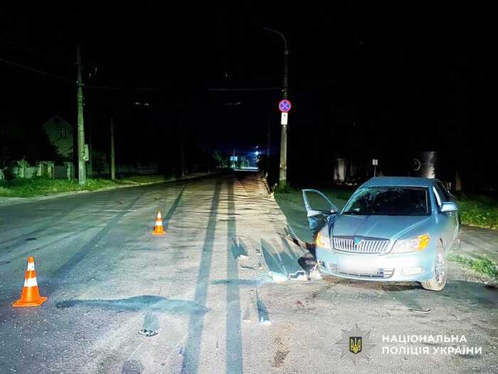 Внаслідок нічної ДТП у Житомирі загинула 16-річна дівчина, двоє травмованих