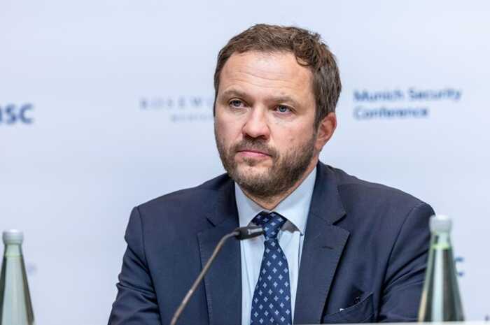 ЗМІ: Естонія може блокувати 18-й пакет санкцій проти РФ, якщо не буде виконана вимога щодо стелі ціни на нафту