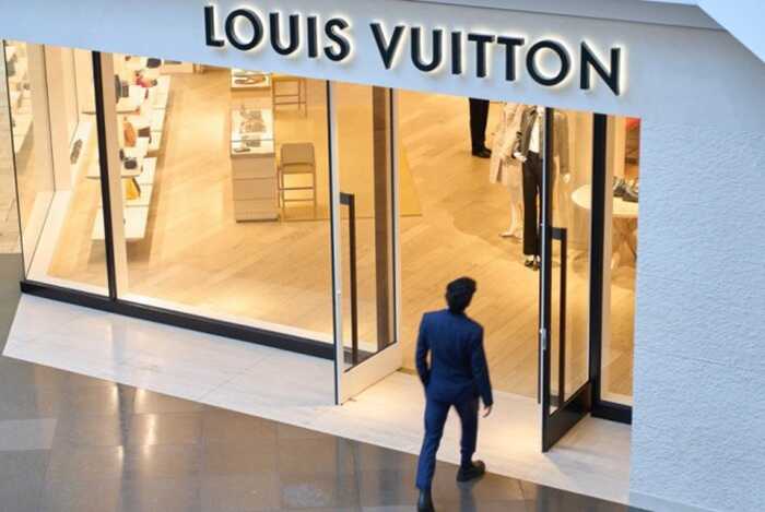 Хакери викрали базу даних британських клієнтів Louis Vuitton
